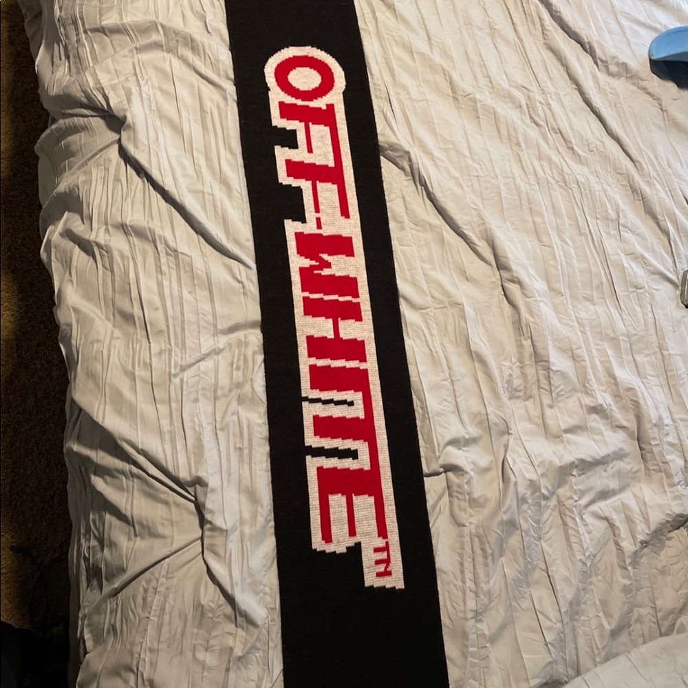 [SOLD] Off-White 2018 Scarf